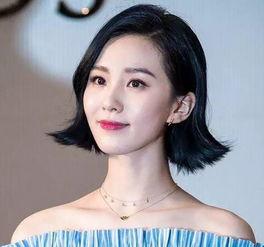 短脖子明星,揭秘他们的时尚与自信